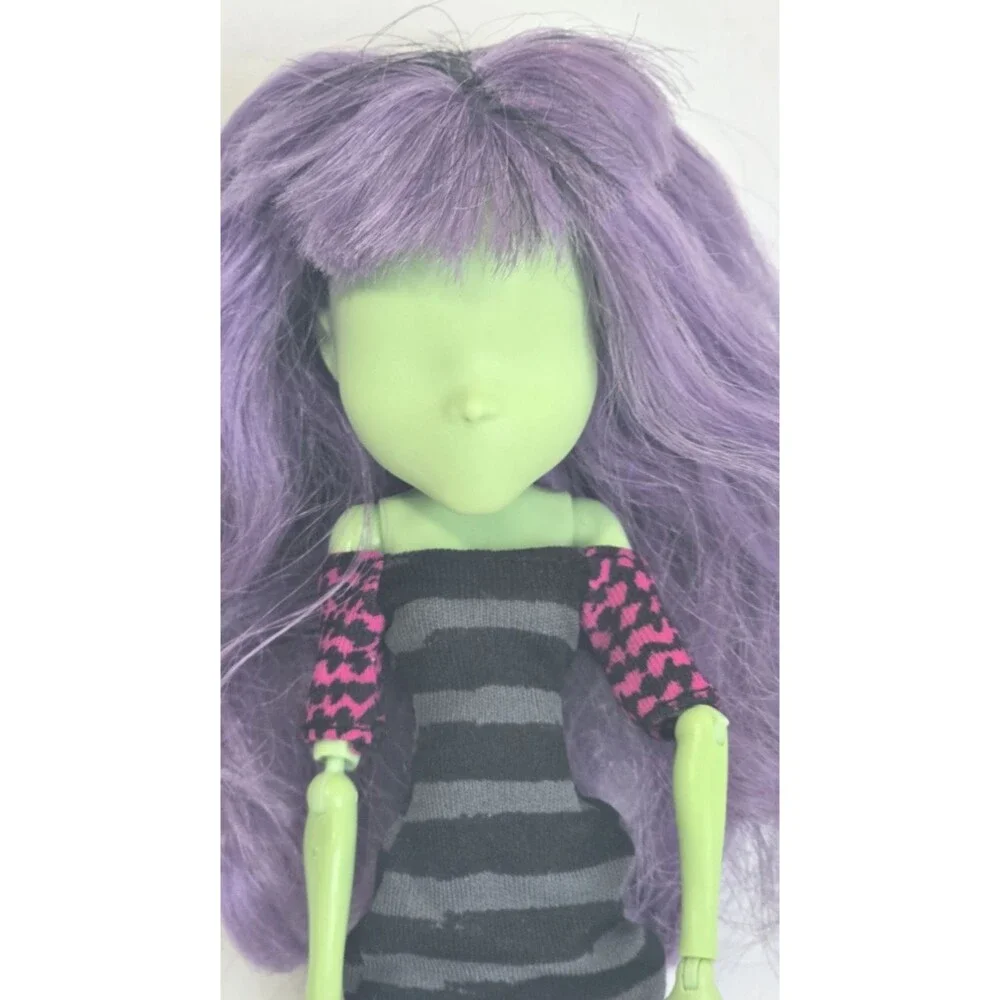 2011 Monster High Create A Monster Green Doll Body Dress Purple Hair Blank Face